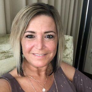 Meet your Posher, Stacy